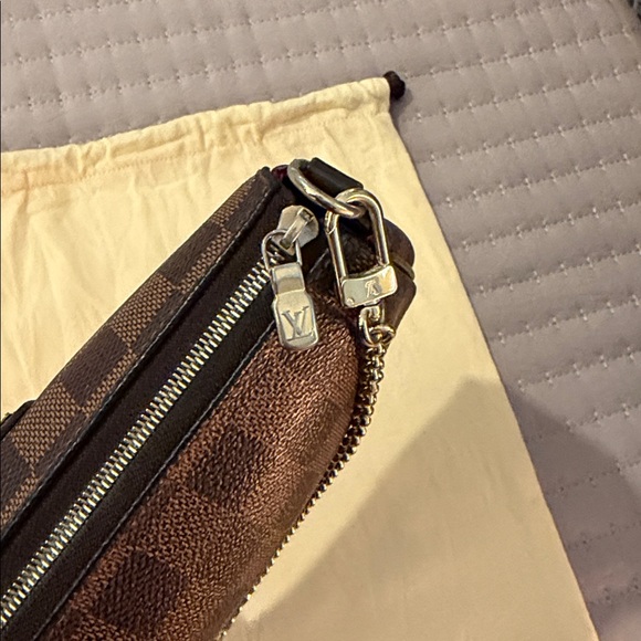 Authentic Louis Vuitton Damier Ebene Eva sling/shoulder bag - Picture 12 of 13